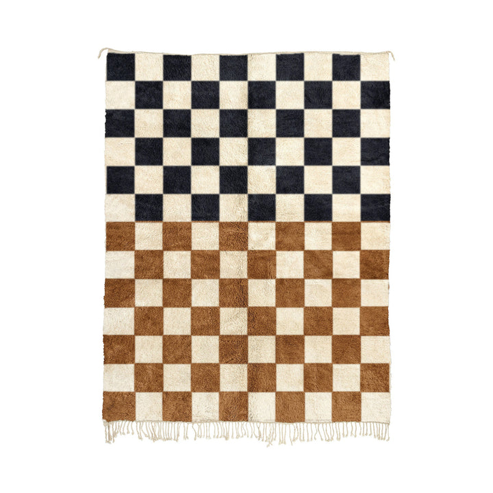 Kahwaji - Black and Dark Brown Moroccan Checkered Beni Mrirt Wool Rug. Crafted by skilled artisans in the Atlas Mountains of Morocco, each rug embodies the rich heritage and timeless beauty of Moroccan craftsmanship.