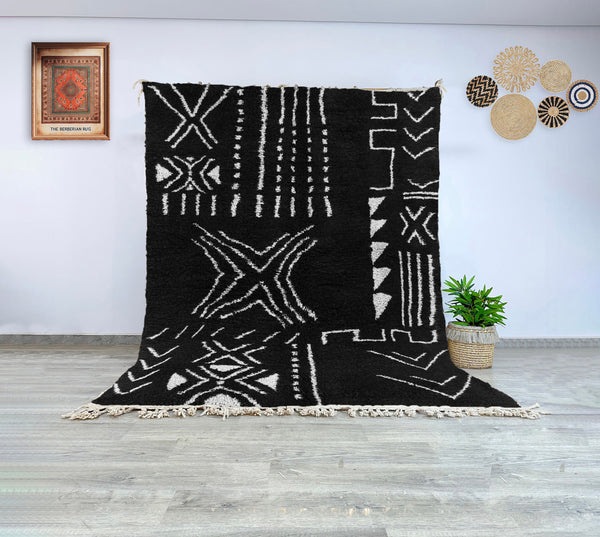 Rokia Beni Ourain Handwoven Moroccan Berber Wool Rug | Black & White Wool Rug